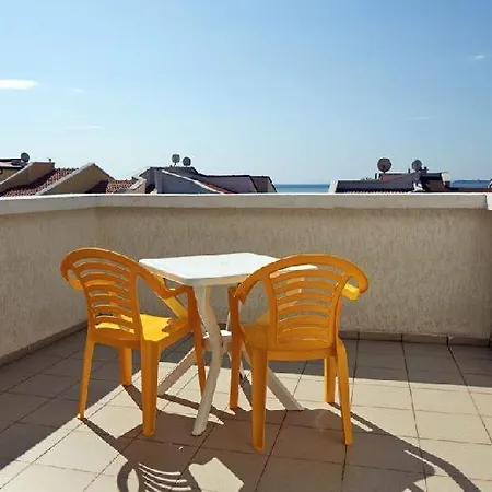 Pensión Villas *
