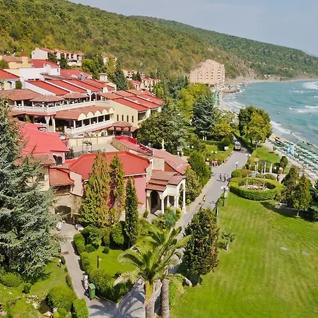 Elenite Villas Hotel 3*